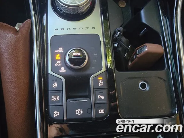 Kia Sorento — фото 9