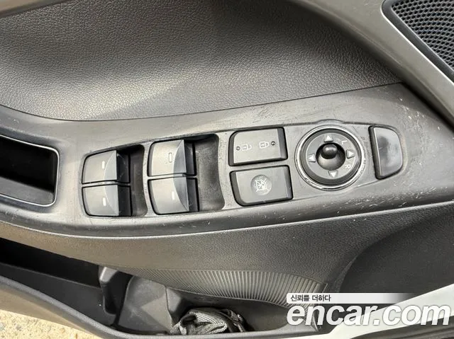 Hyundai Avante — фото 17