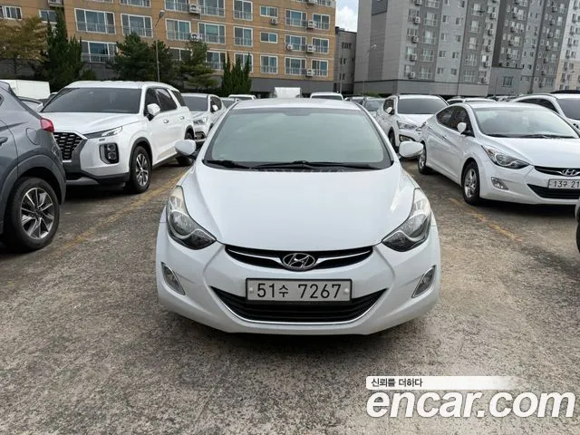 Hyundai Avante — фото 2