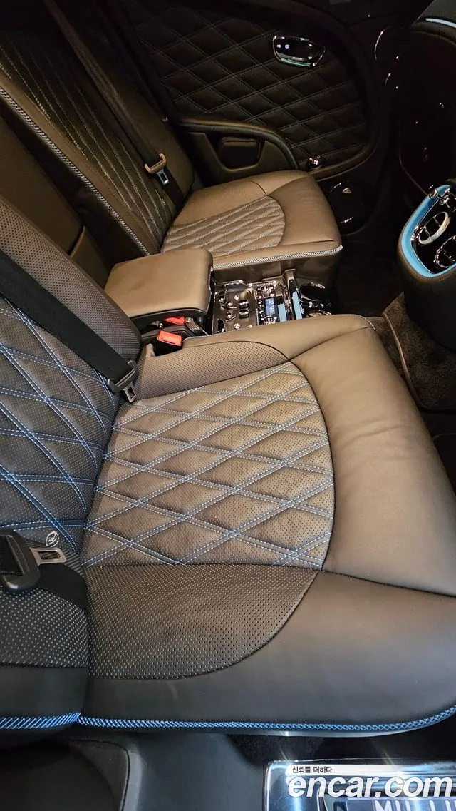 Bentley Mulsanne — фото 10