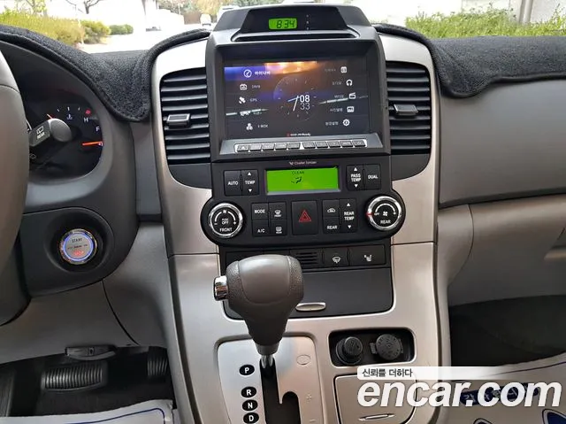 Kia Carnival — фото 14