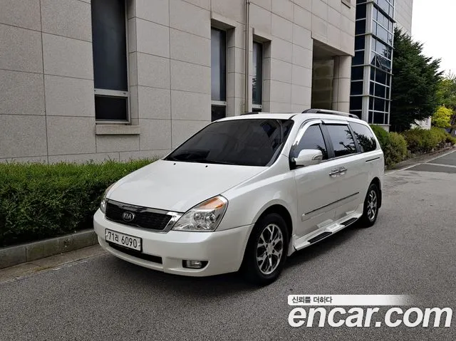 Kia Carnival — фото 2