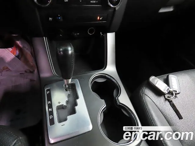 Kia Sorento — фото 9
