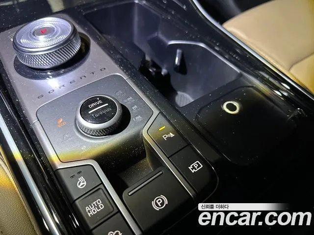 Kia Sorento — фото 14