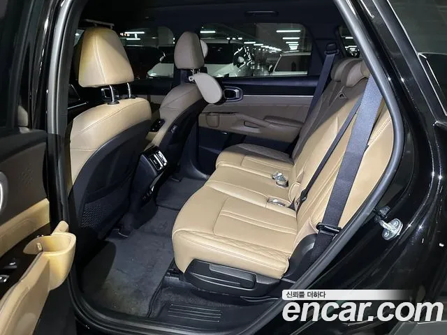 Kia Sorento — фото 7