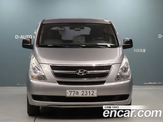 Hyundai Starex — фото 1