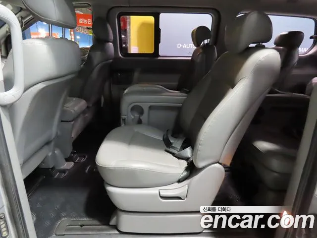 Hyundai Starex — фото 16