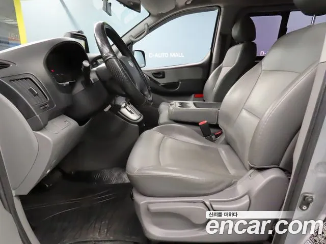 Hyundai Starex — фото 20