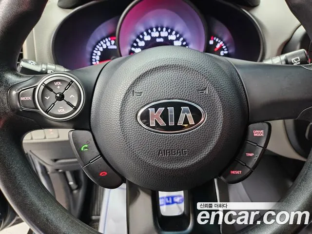 Kia Soul — фото 12