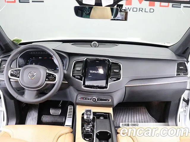 Volvo XC90 — фото 13