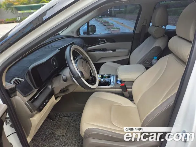 Kia Carnival — фото 10