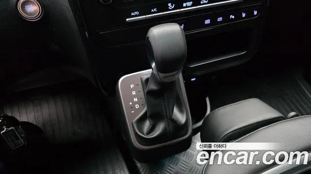 Hyundai Staria — фото 8