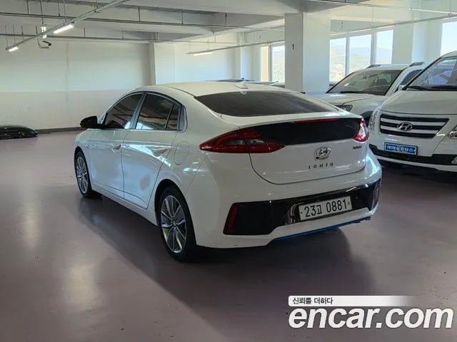 Hyundai Ioniq 5 — фото 4