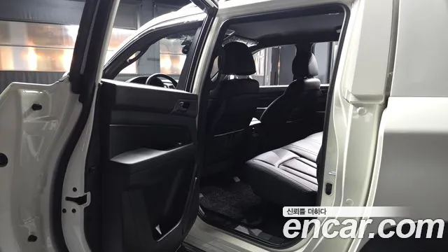 KG_Mobility_Ssangyong Rexton — фото 26