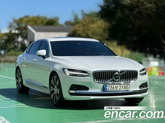 Volvo S90 — фото 1