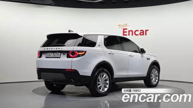 Land Rover Discovery Sport — фото 2