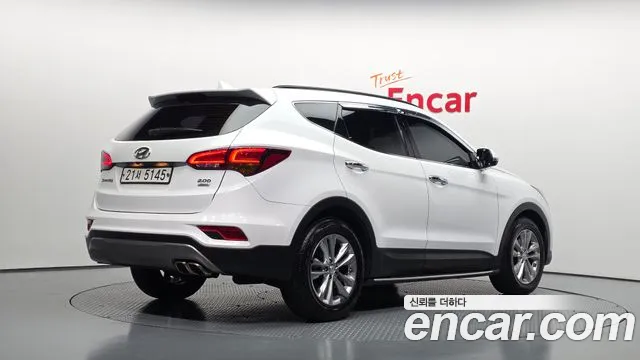 Hyundai Santa Fe — фото 1
