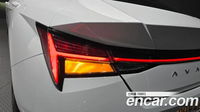 Hyundai Avante — фото 23