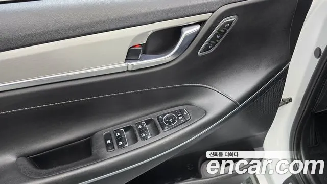 Hyundai Grandeur — фото 18