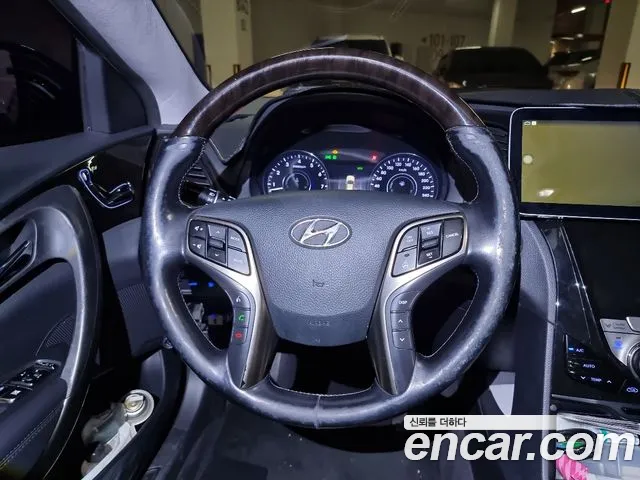 Hyundai Grandeur — фото 12