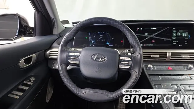Hyundai Nexo — фото 13