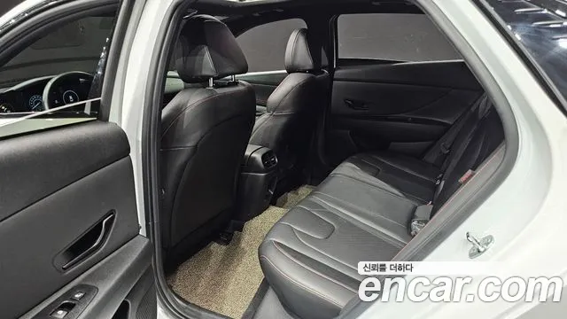 Hyundai Avante — фото 11