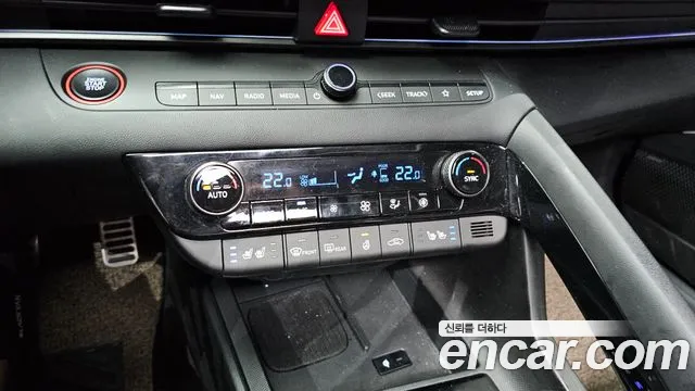 Hyundai Avante — фото 18