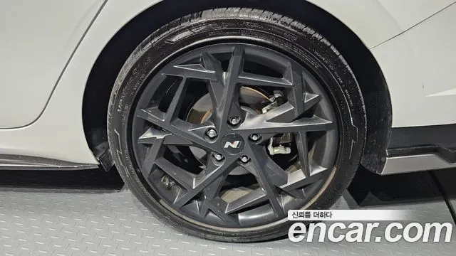 Hyundai Avante — фото 21