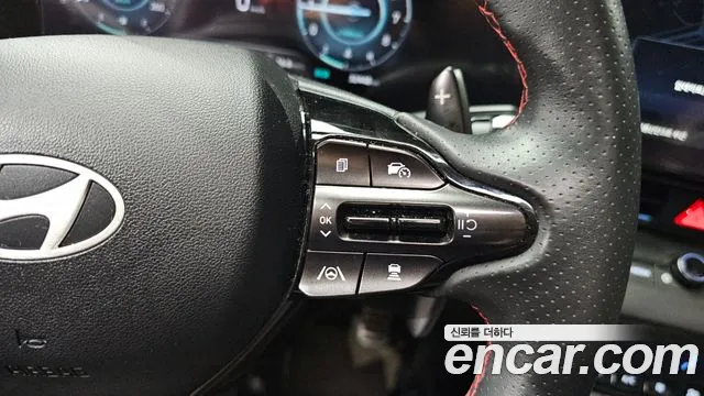 Hyundai Avante — фото 31