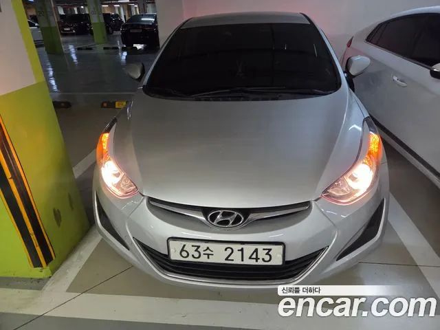 Hyundai Avante — фото 2