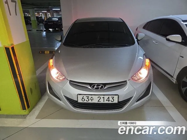 Hyundai Avante — фото 4