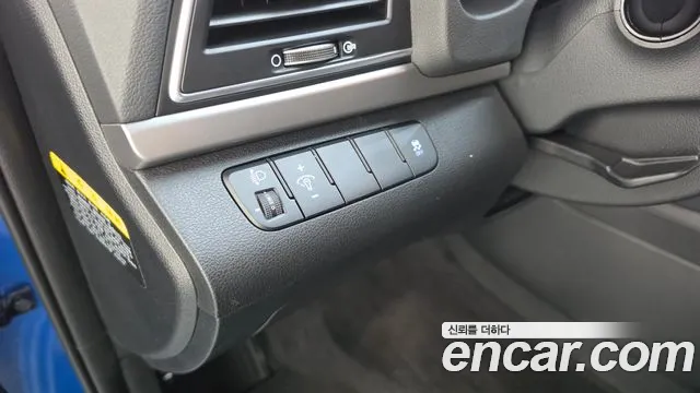Hyundai Avante — фото 19