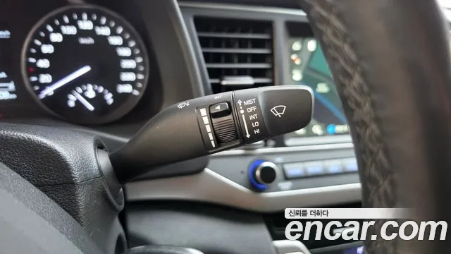 Hyundai Avante — фото 20