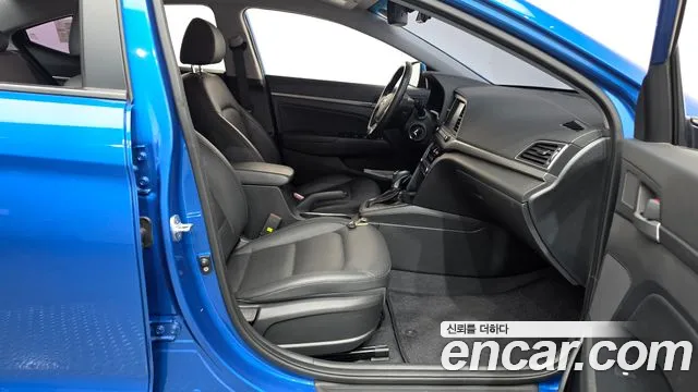 Hyundai Avante — фото 26