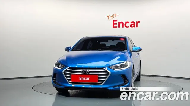 Hyundai Avante — фото 3