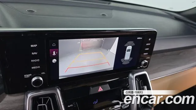 Kia Sorento — фото 14