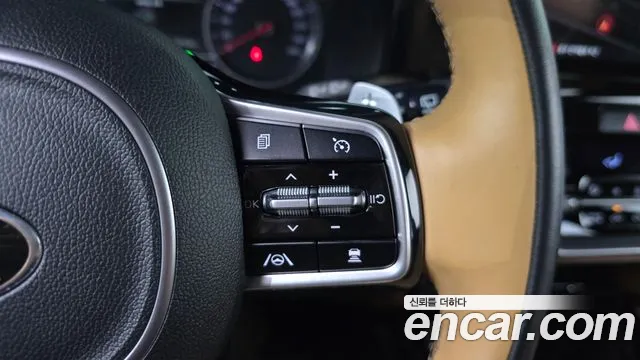 Kia Sorento — фото 17