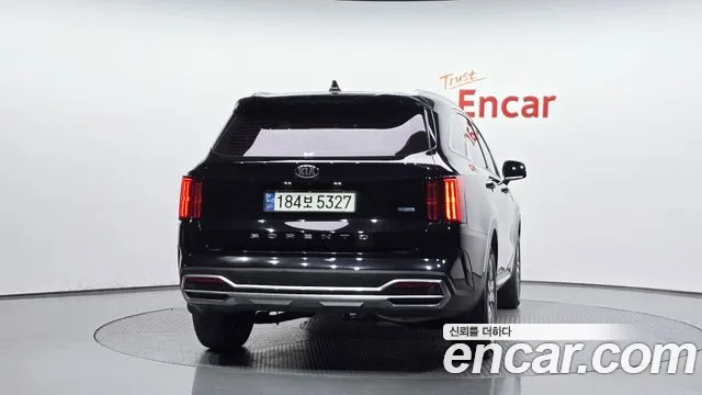 Kia Sorento — фото 4