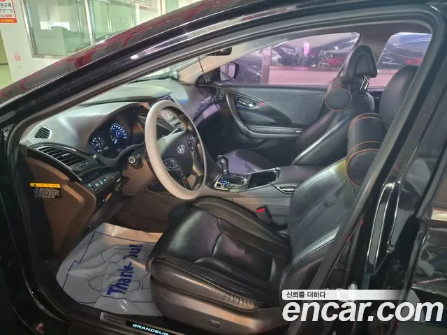 Hyundai Grandeur — фото 12