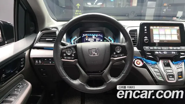 Honda Odyssey — фото 13