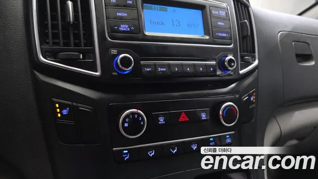 Hyundai Starex — фото 16