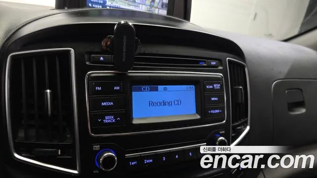 Hyundai Starex — фото 17
