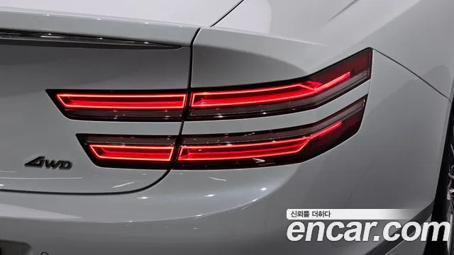 Genesis G80 — фото 23