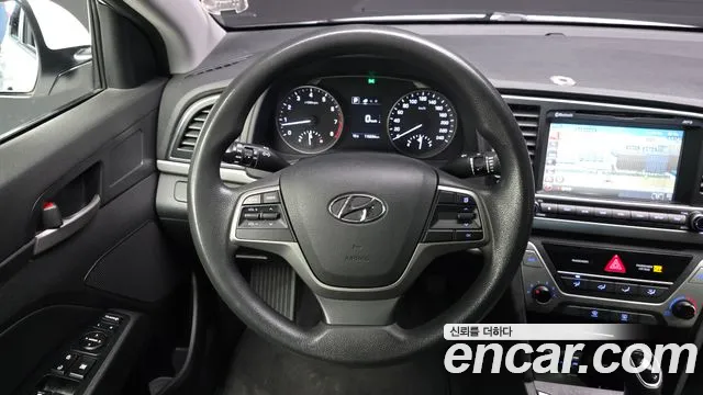 Hyundai Avante — фото 13