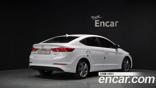 Hyundai Avante — фото 2