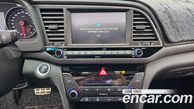 Hyundai Avante — фото 14