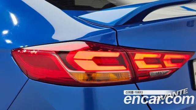 Hyundai Avante — фото 23