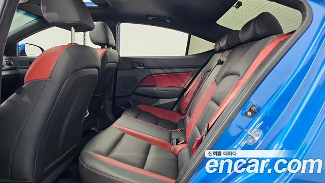 Hyundai Avante — фото 26