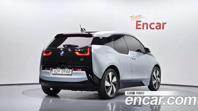 BMW i3 — фото 1