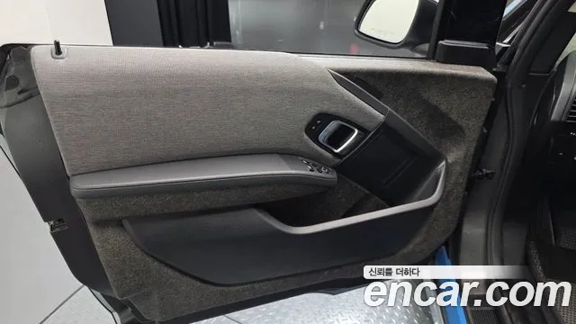 BMW i3 — фото 25